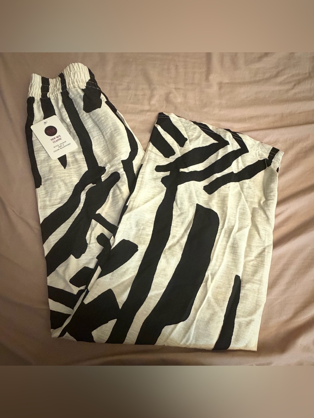 Wide-Leg Abstract Black & White Print Pants
